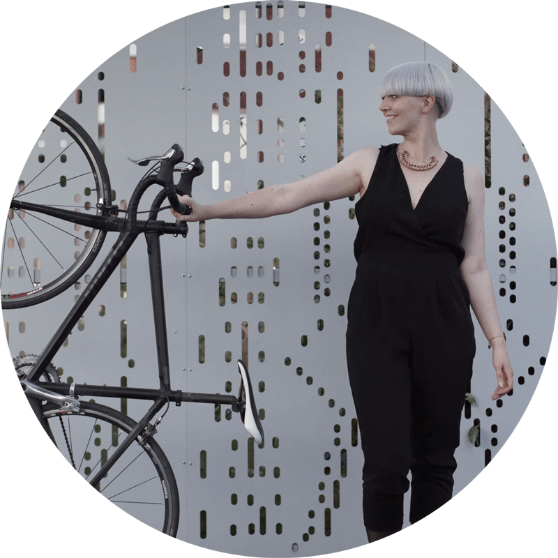 femme velo cycliste