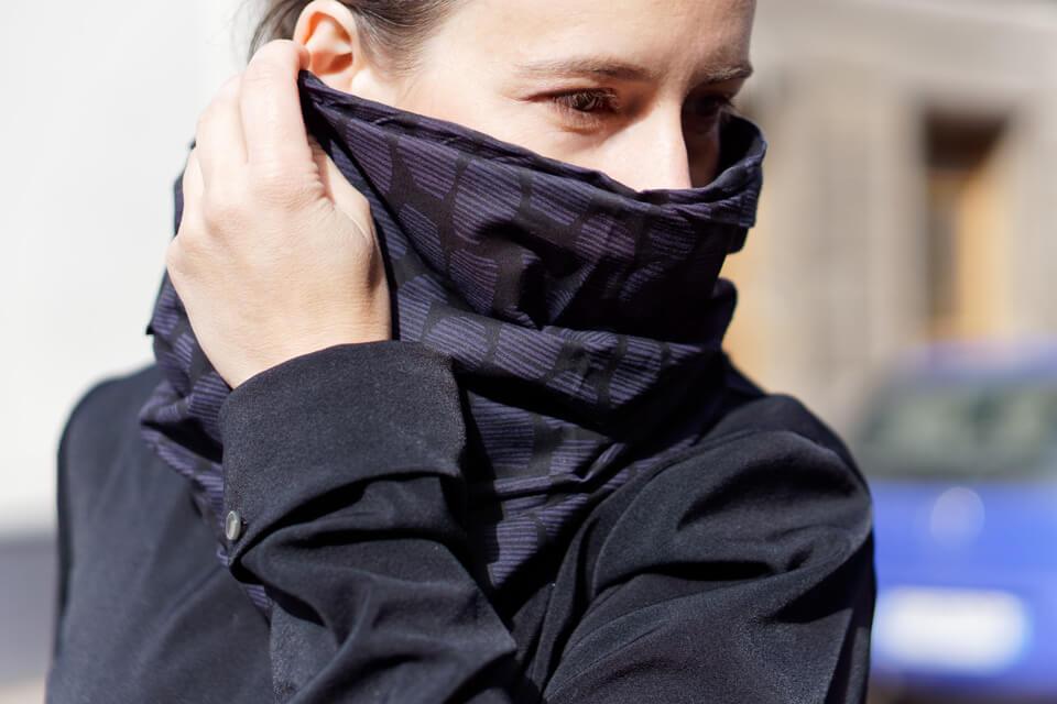 black merino wool snood scarf for urban cyclists Lady Harberton