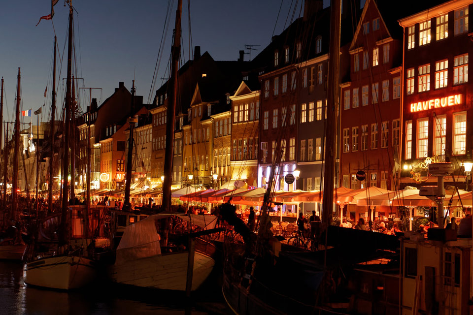 hygge danois nyhavn nuit copenhague lady harberton