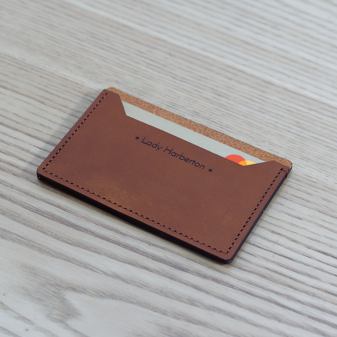 Maroquinerie Made in France - Etui cartes de visite personnalisable en cuir  - Le Site du Cuir