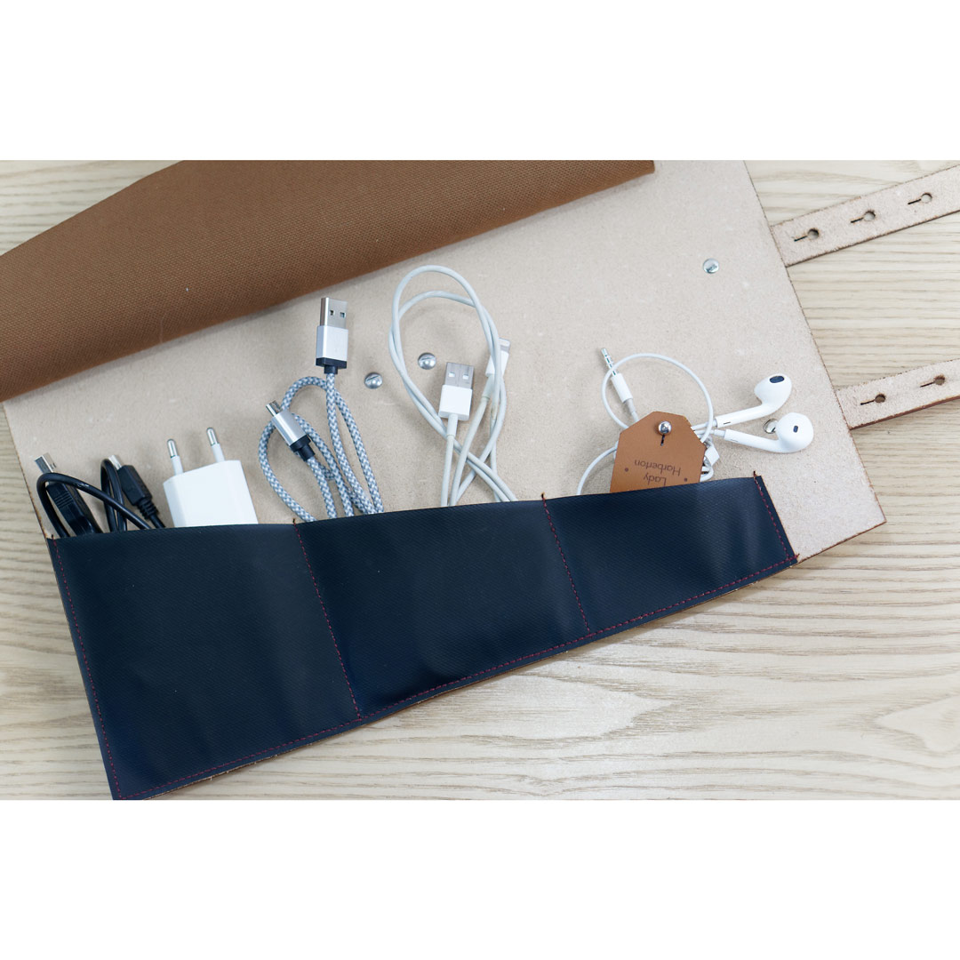 Personnalisez votre trousse à outils en cuir