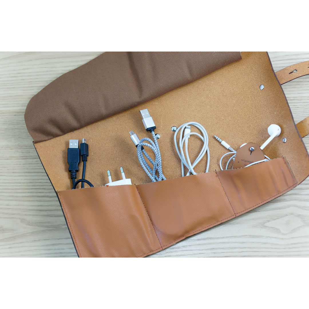 La trousse à outils en cuir