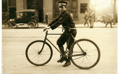 Le coursier à vélo, un mythe urbain : de ses origines américaines au job étudiant européen