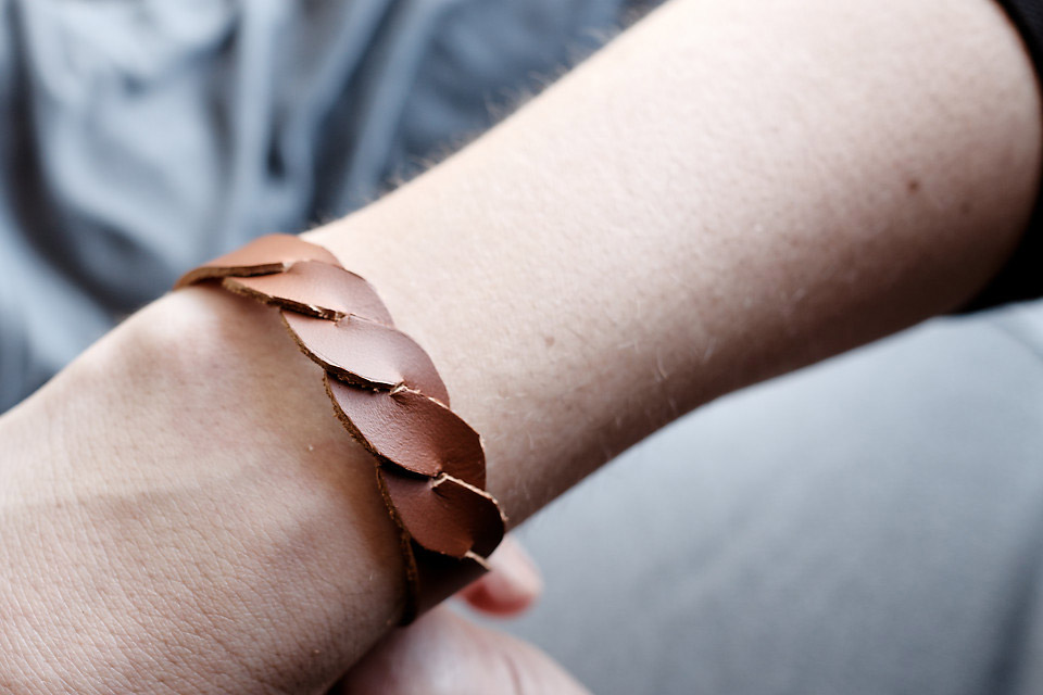 Tutoriels pour Fabriquer des Bracelets en Cuir