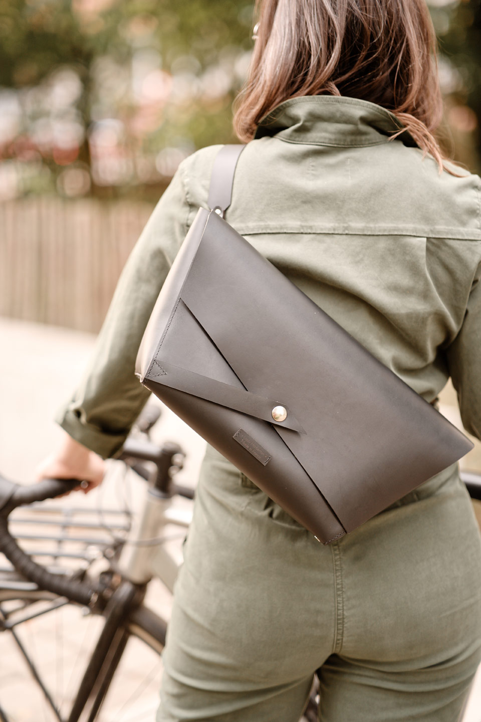 sac à main vélo messenger sac de coursier en cuir fabriqué en France Lady Harberton